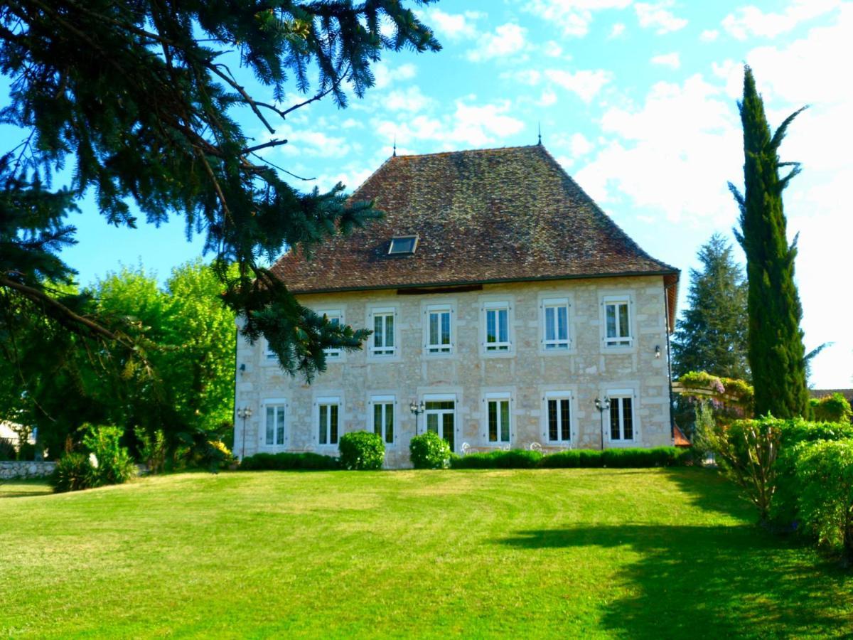 Domaine Du Manoir Bed and Breakfast Les Avenières Eksteriør billede