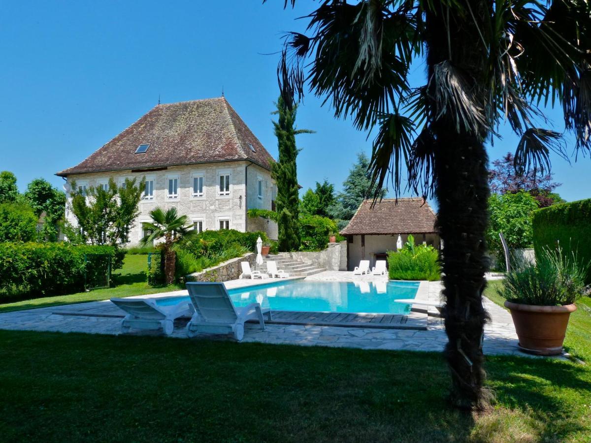 Domaine Du Manoir Bed and Breakfast Les Avenières Eksteriør billede