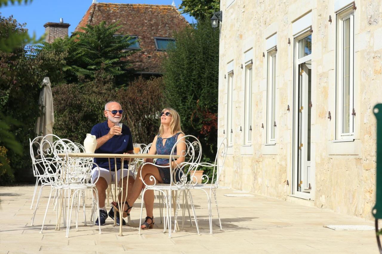 Domaine Du Manoir Bed and Breakfast Les Avenières Eksteriør billede